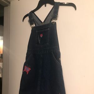 Denim overall dress w/embroidered rose&butterfly